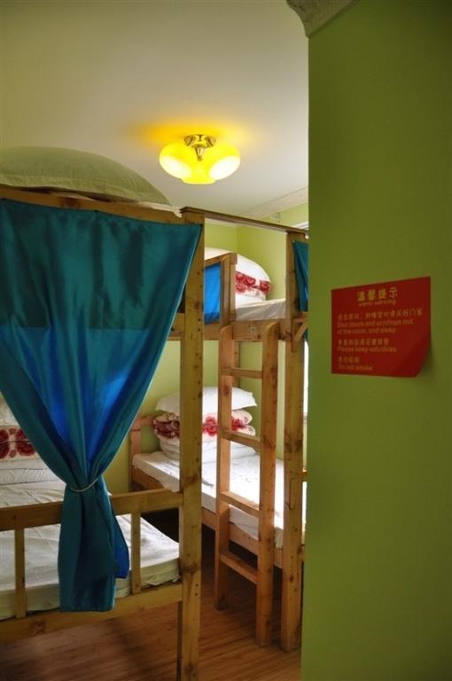 Emma'S Guesthouse Song Pan Room photo